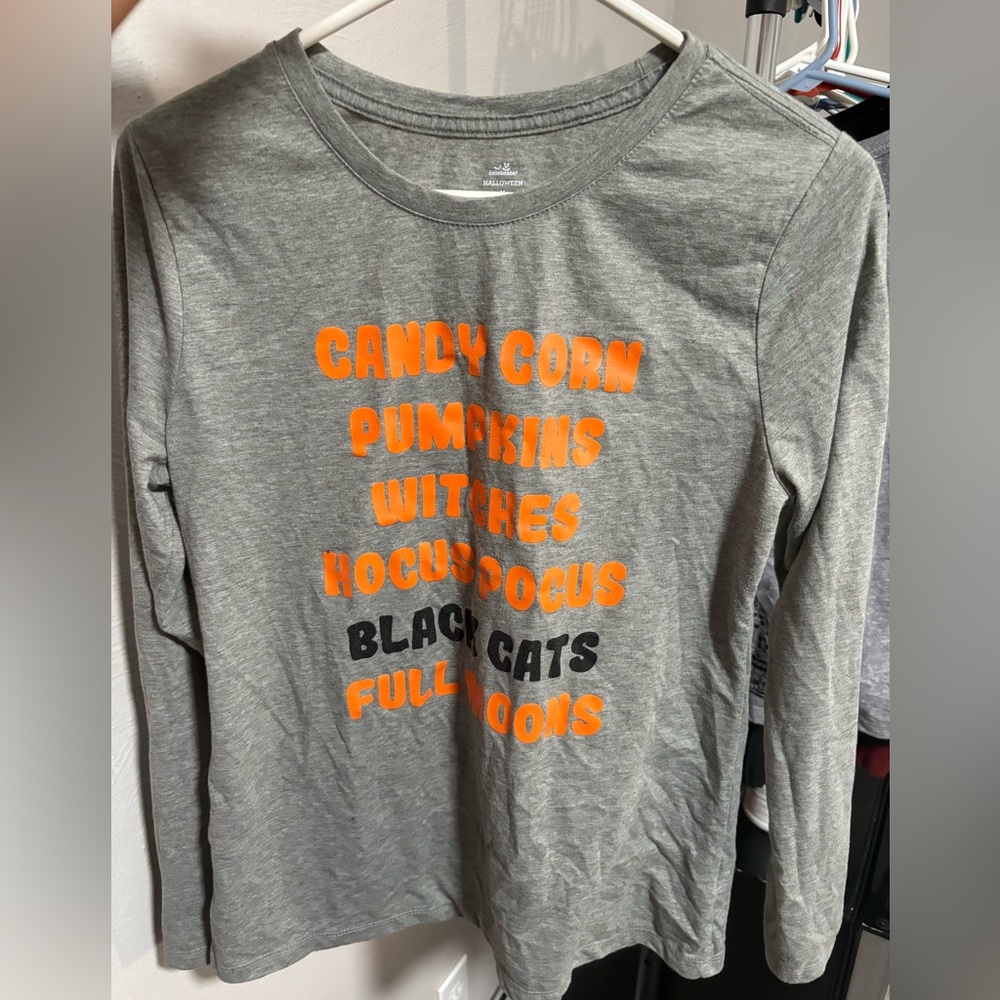 Youth Medium (8-10) Long Sleeve Halloween T-Shirt
